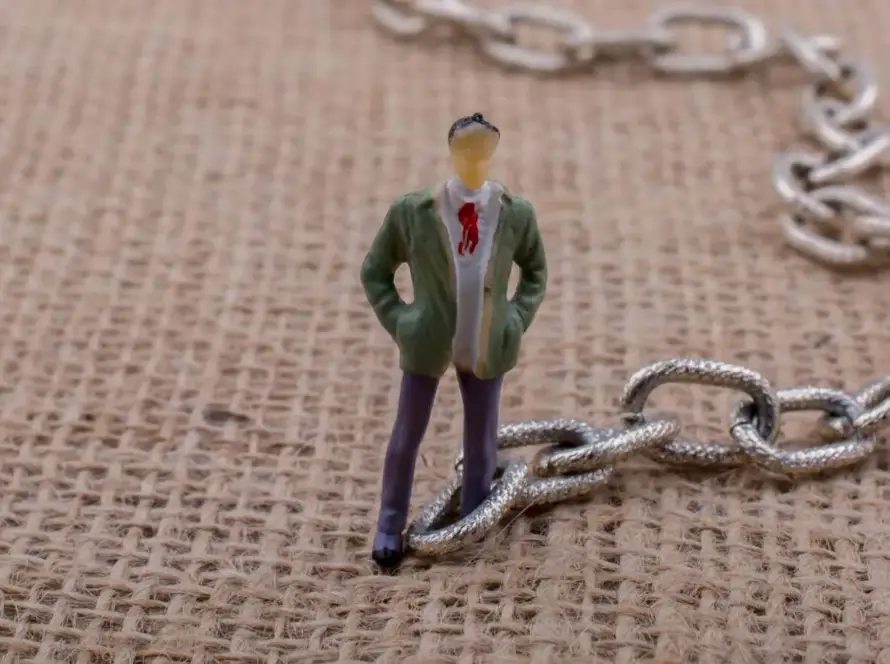 İlişkide Aşırı Bağımlılık ve Çözüm Yolları 