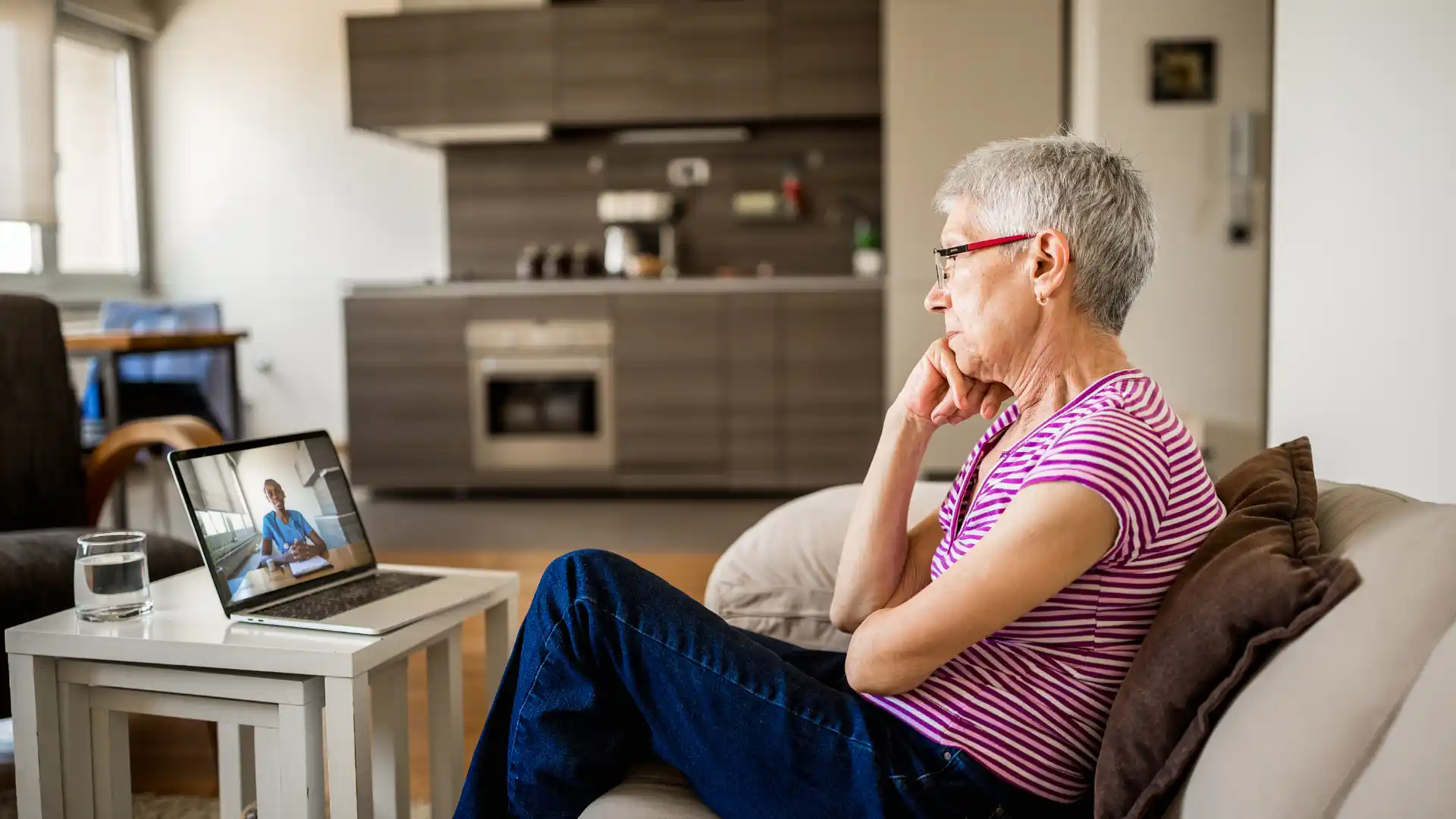 İlk Online Terapi Seansında Sizi Ne Bekliyor? Aşamalar, Sorular ve Hazırlık